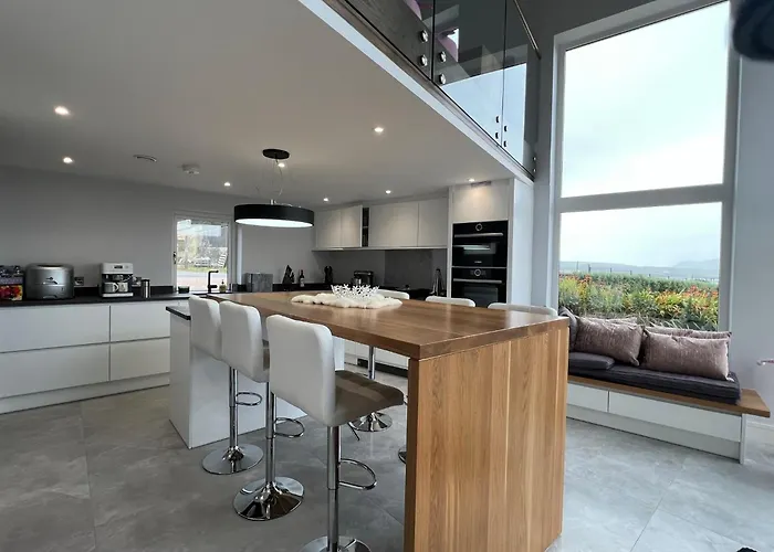 Exlusive Modern Living On Valentia Island Apartament